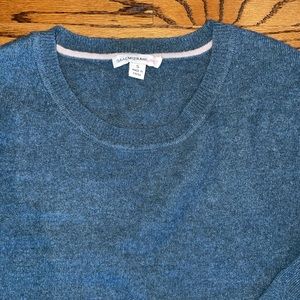 | 100% Cashmere Tunic Sweater crew neckline - size small